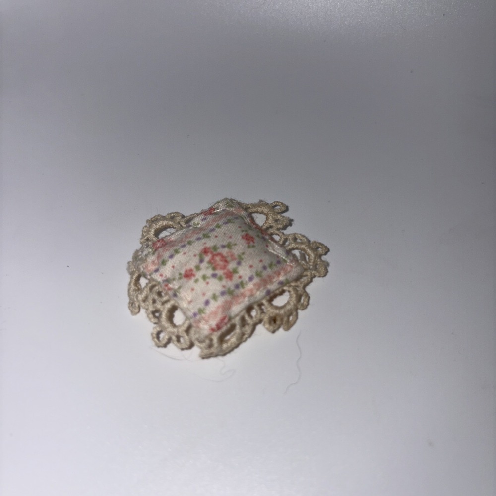 Dollhouse Miniature Pillow Floral Print Handmade White Pink - Picture 3 of 4